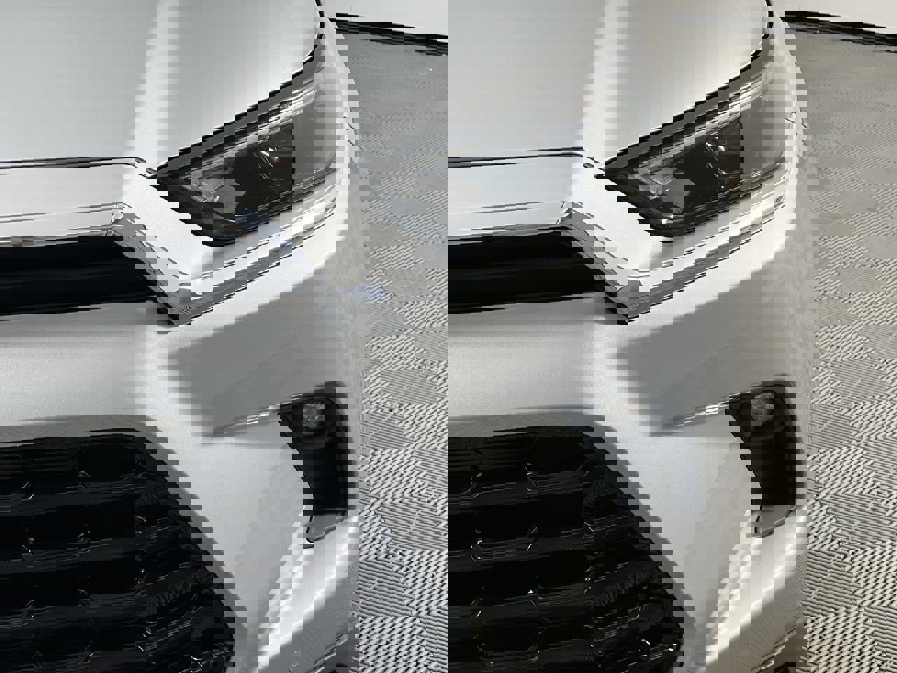 Used 2024 Toyota Grand Highlander Limited image 9