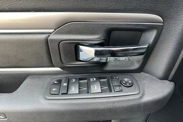 Used 2024 RAM 1500 Classic Warlock RWD image 12
