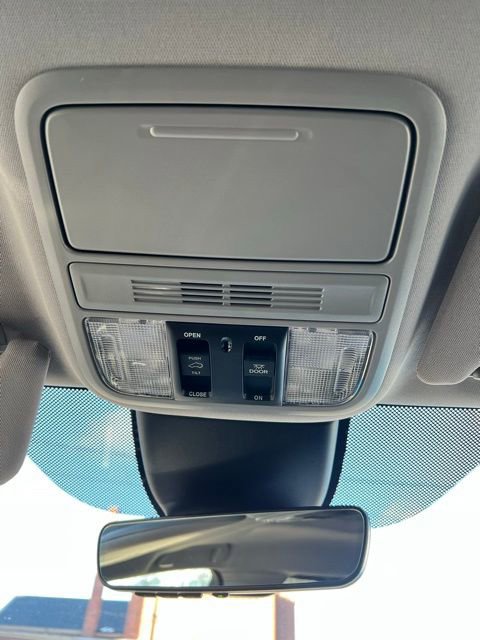 Used 2024 Honda Odyssey EX-L image 41