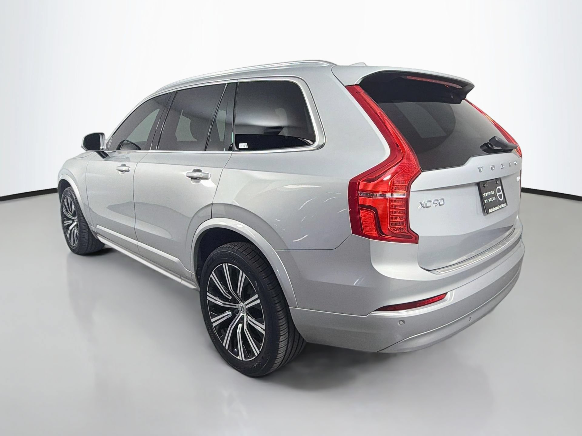Certified 2023 Volvo XC90 B5 Core w/ Protection Package Premier AWD/4WD image 8
