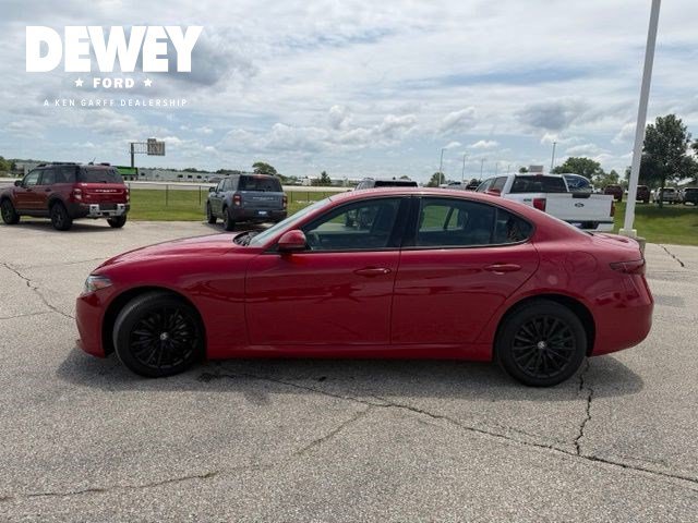 Used 2022 Alfa Romeo Giulia Sprint AWD/4WD image 8