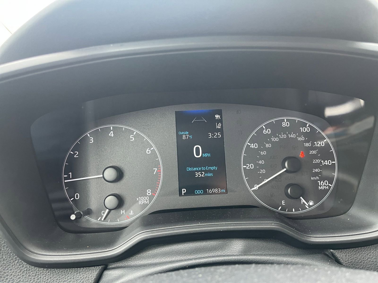 Used 2025 Toyota Corolla LE image 38