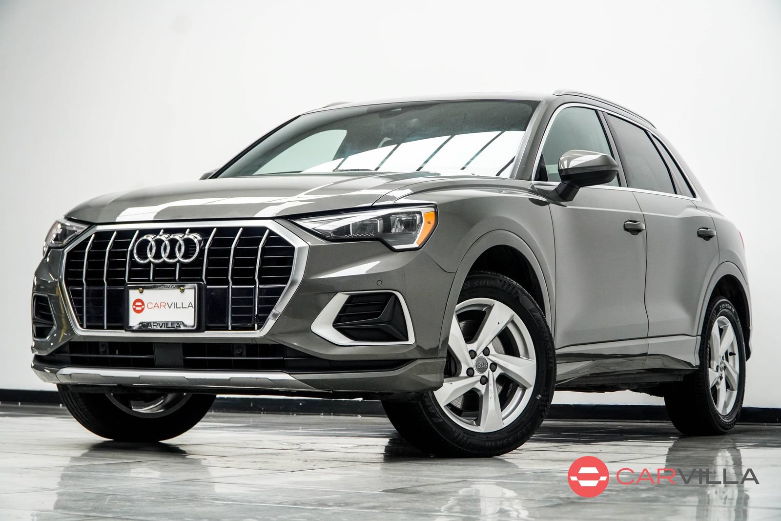 Used 2019 Audi Q3 2.0T Premium w/ Convenience Package AWD/4WD image 1