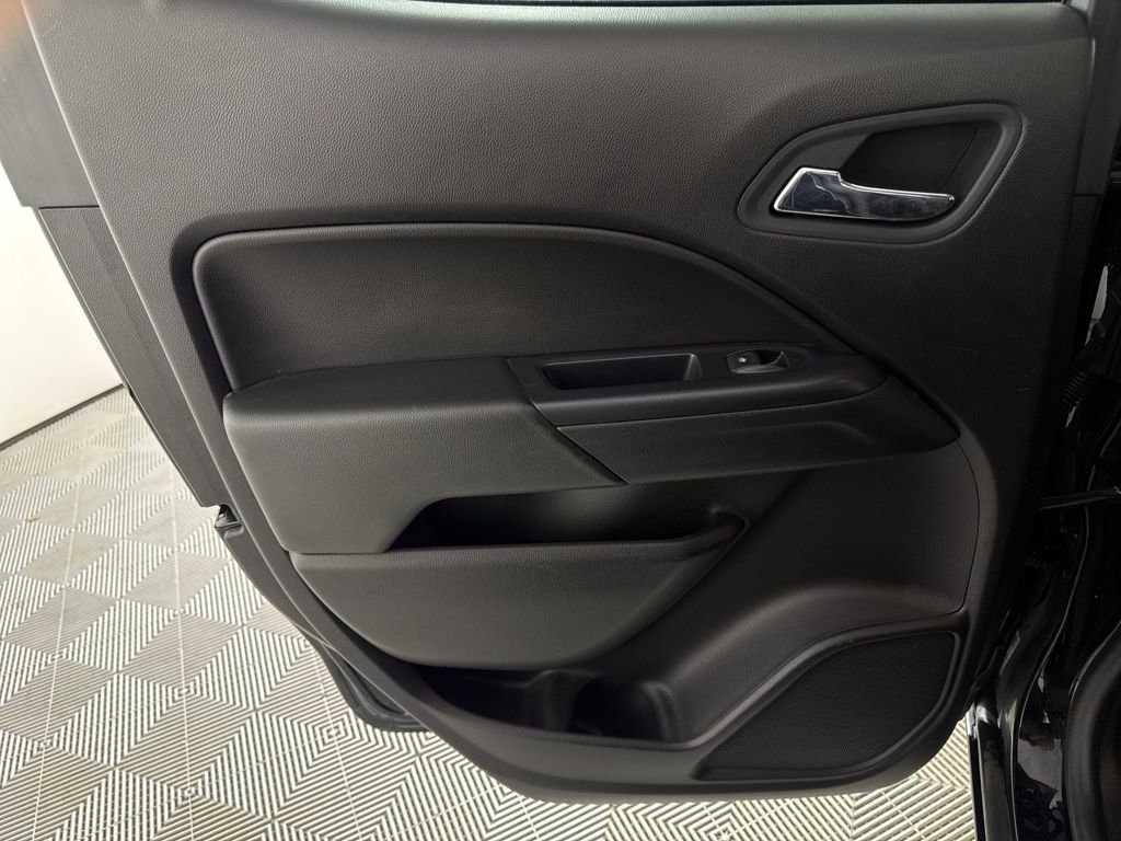 Used 2018 Chevrolet Colorado LT w/ LT Convenience Package image 13