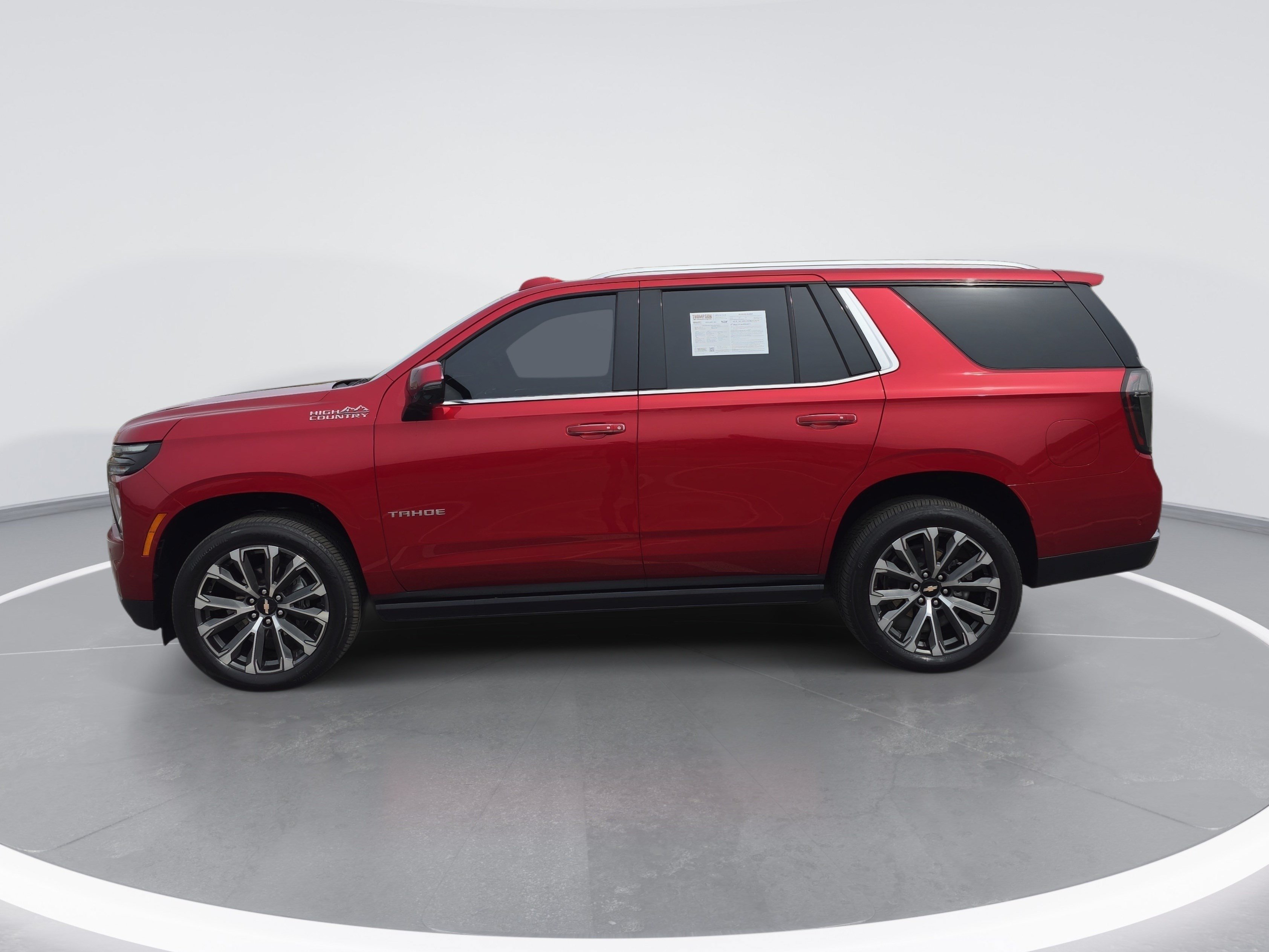 Used 2025 Chevrolet Tahoe High Country AWD/4WD image 6