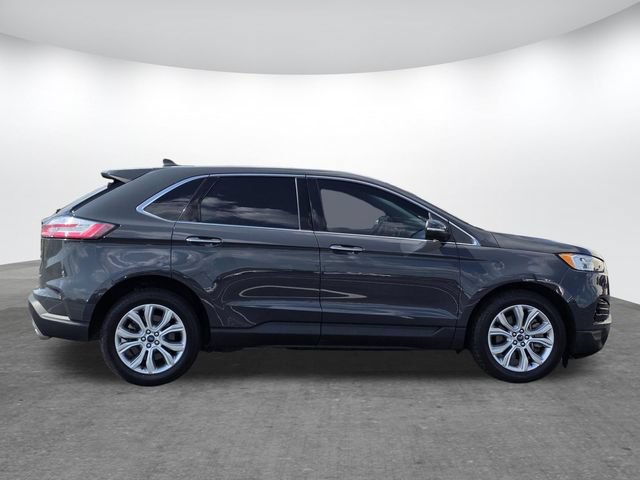 Used 2021 Ford Edge Titanium AWD/4WD image 3