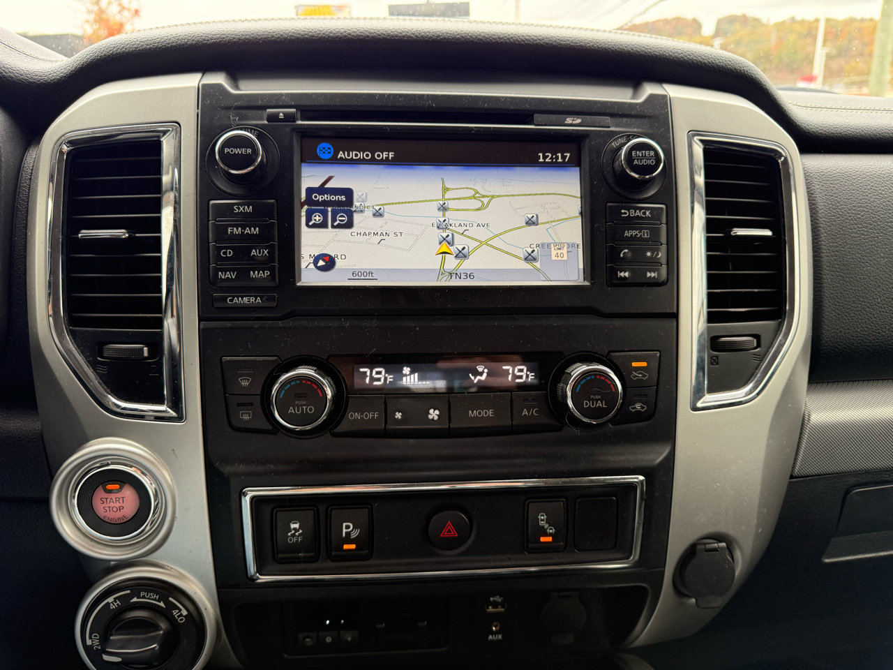 Used 2017 Nissan Titan PRO-4X image 9