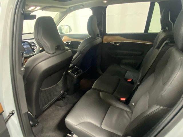 Used 2025 Volvo XC90 B6 Ultra image 13