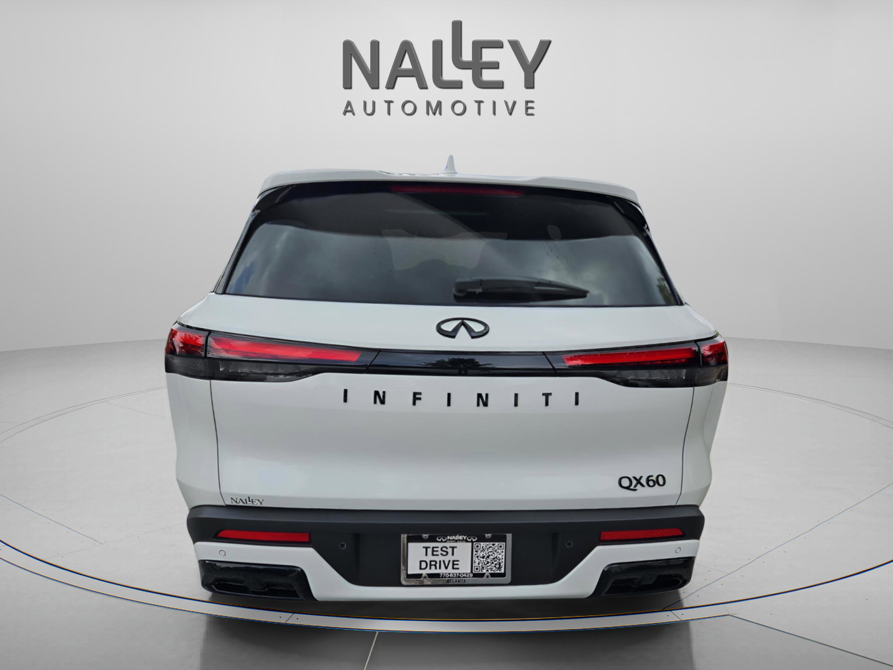 Used 2025 INFINITI QX60 Luxe w/ Black Edition image 3