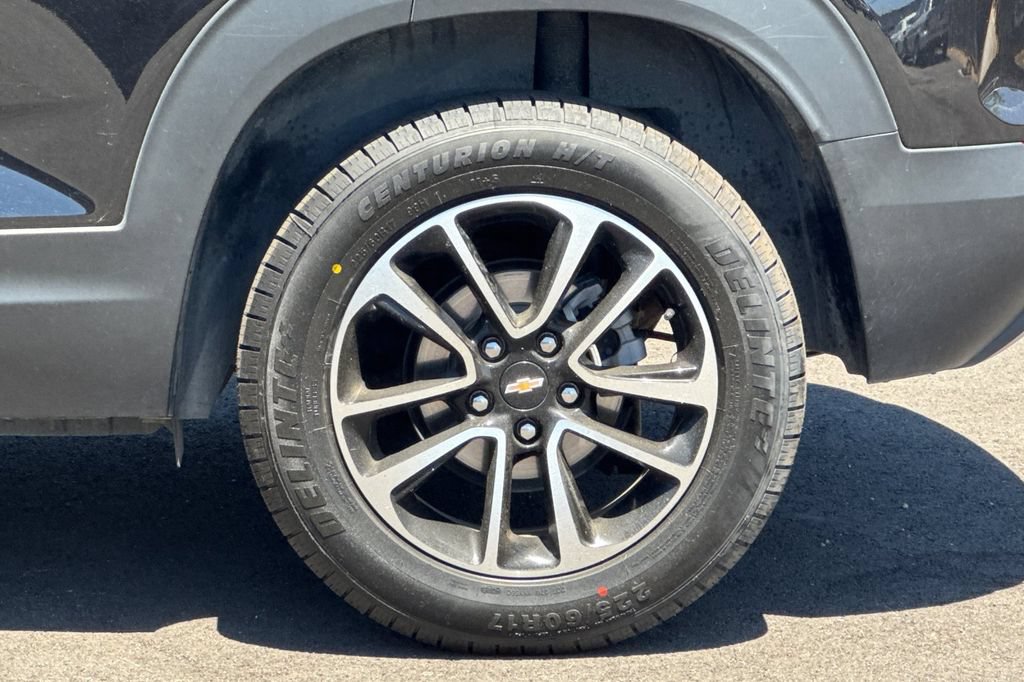 Used 2025 Chevrolet TrailBlazer LT AWD/4WD image 26