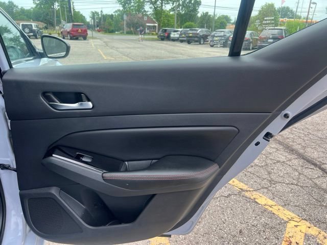 Used 2023 Nissan Altima 2.5 SR FWD image 18