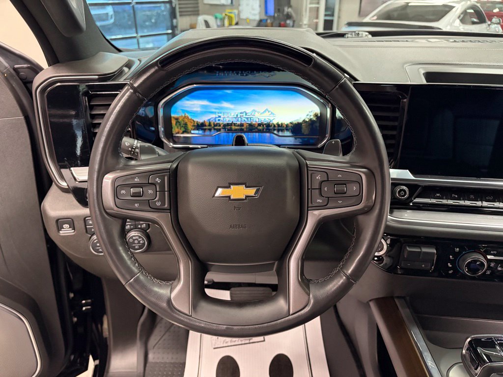 Used 2024 Chevrolet Silverado 1500 High Country AWD/4WD image 12