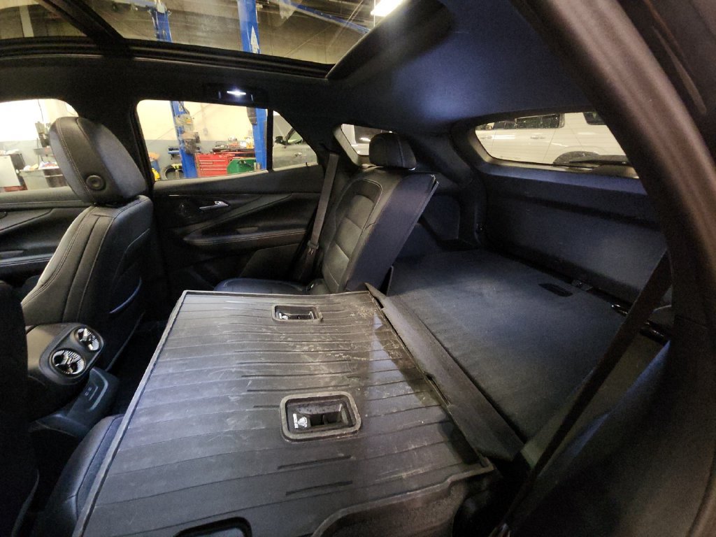 Used 2025 Chevrolet Blazer EV LT AWD/4WD image 39