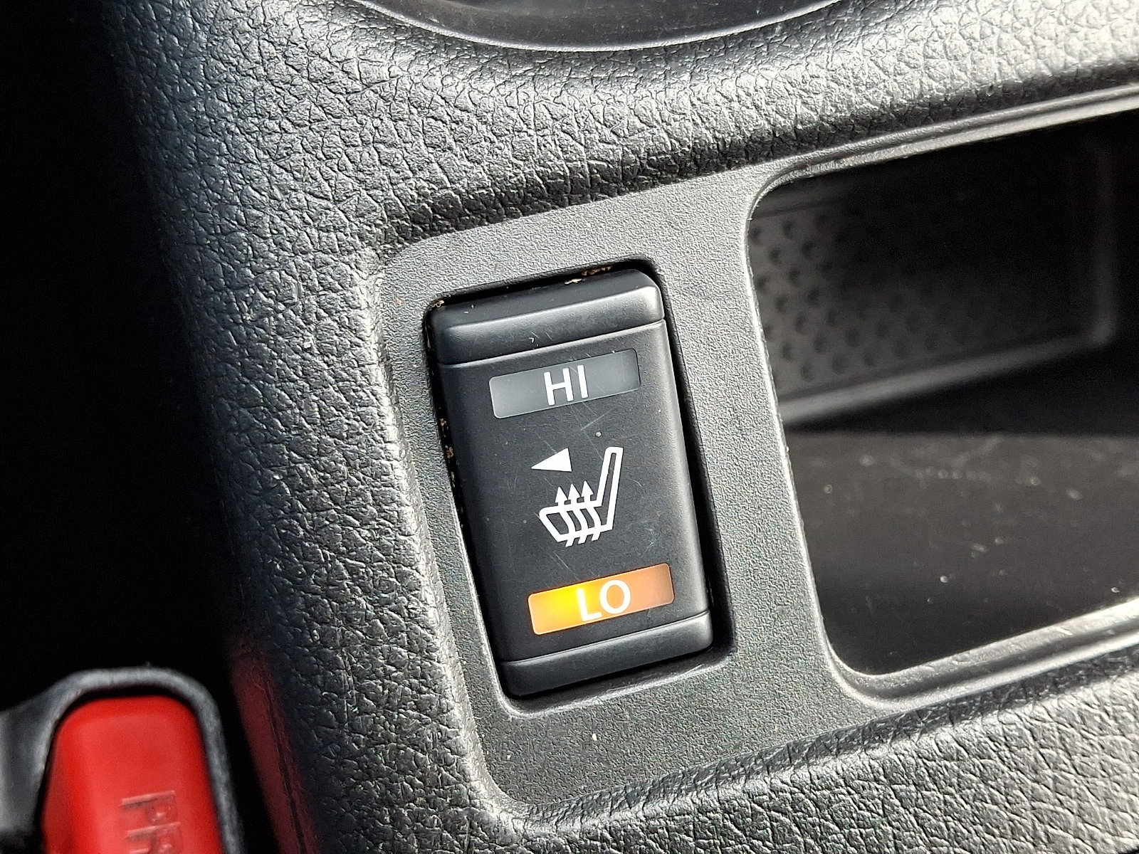 Used 2019 Nissan Rogue SV w/ Premium Package image 23