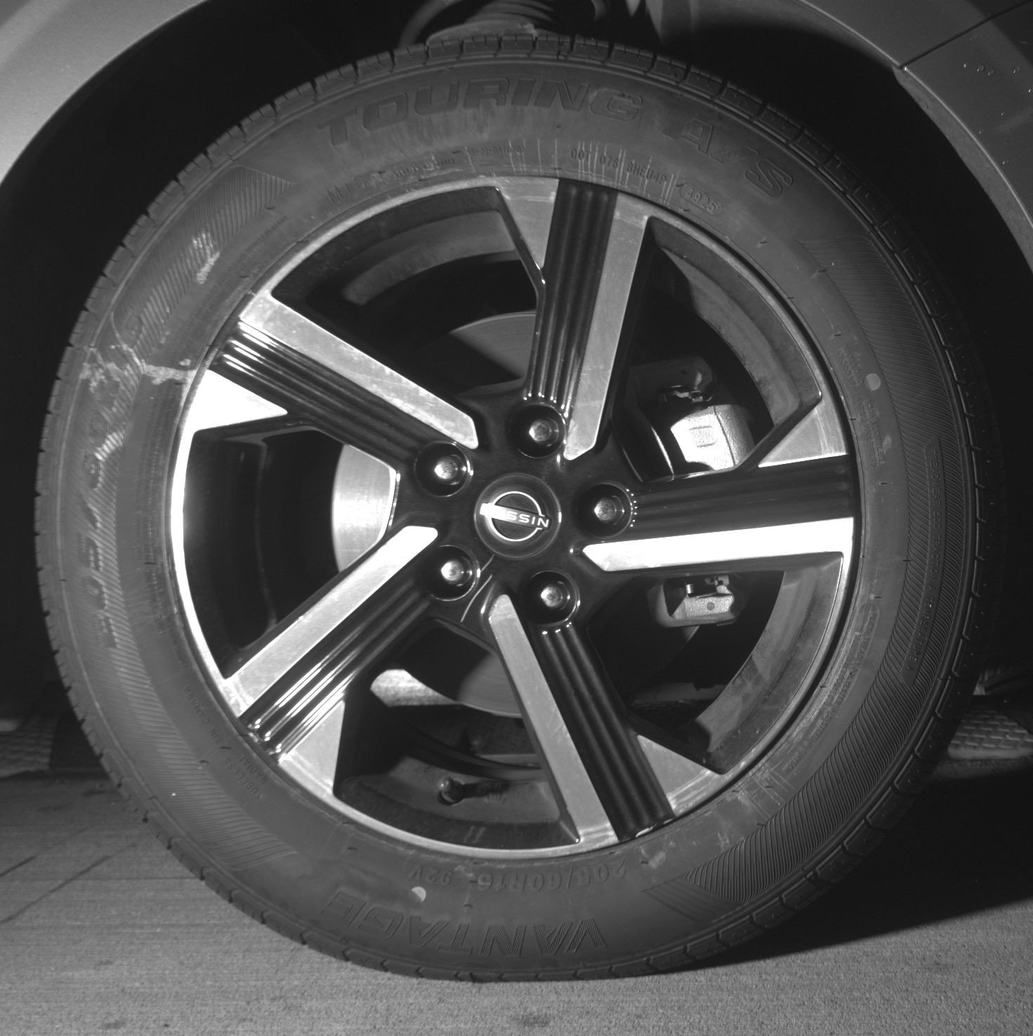Used 2025 Nissan Sentra SV FWD image 13