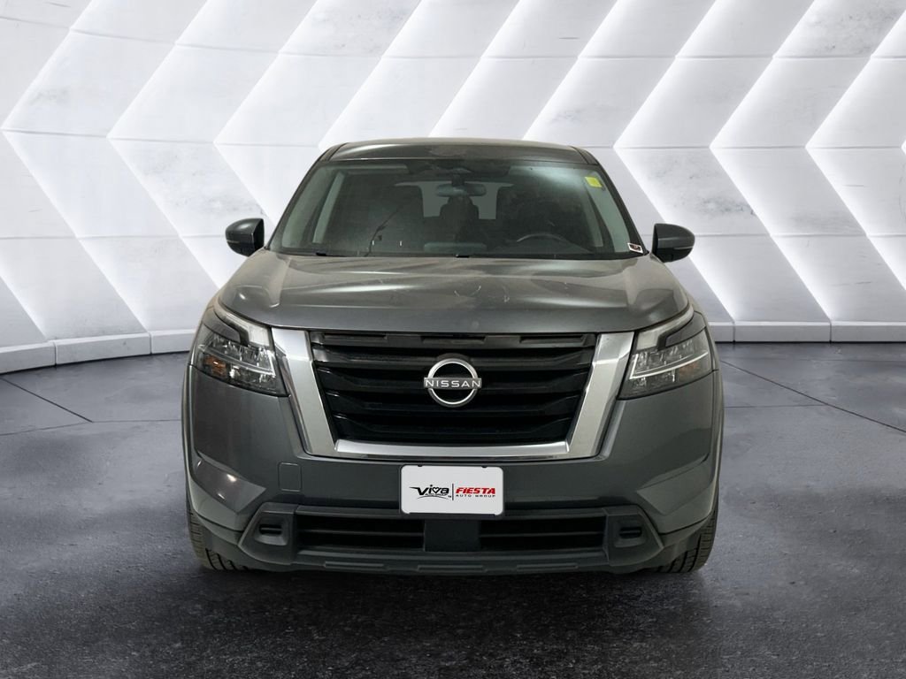 Used 2022 Nissan Pathfinder S AWD/4WD image 2