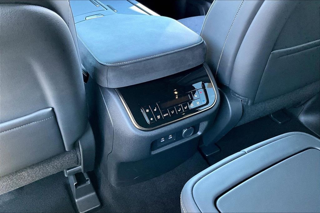 Certified 2026 INFINITI QX80 Autograph w/ Premium Cargo Package image 35