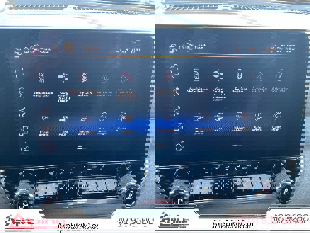 Used 2024 Chevrolet Colorado ZR2 w/ Technology Package image 17