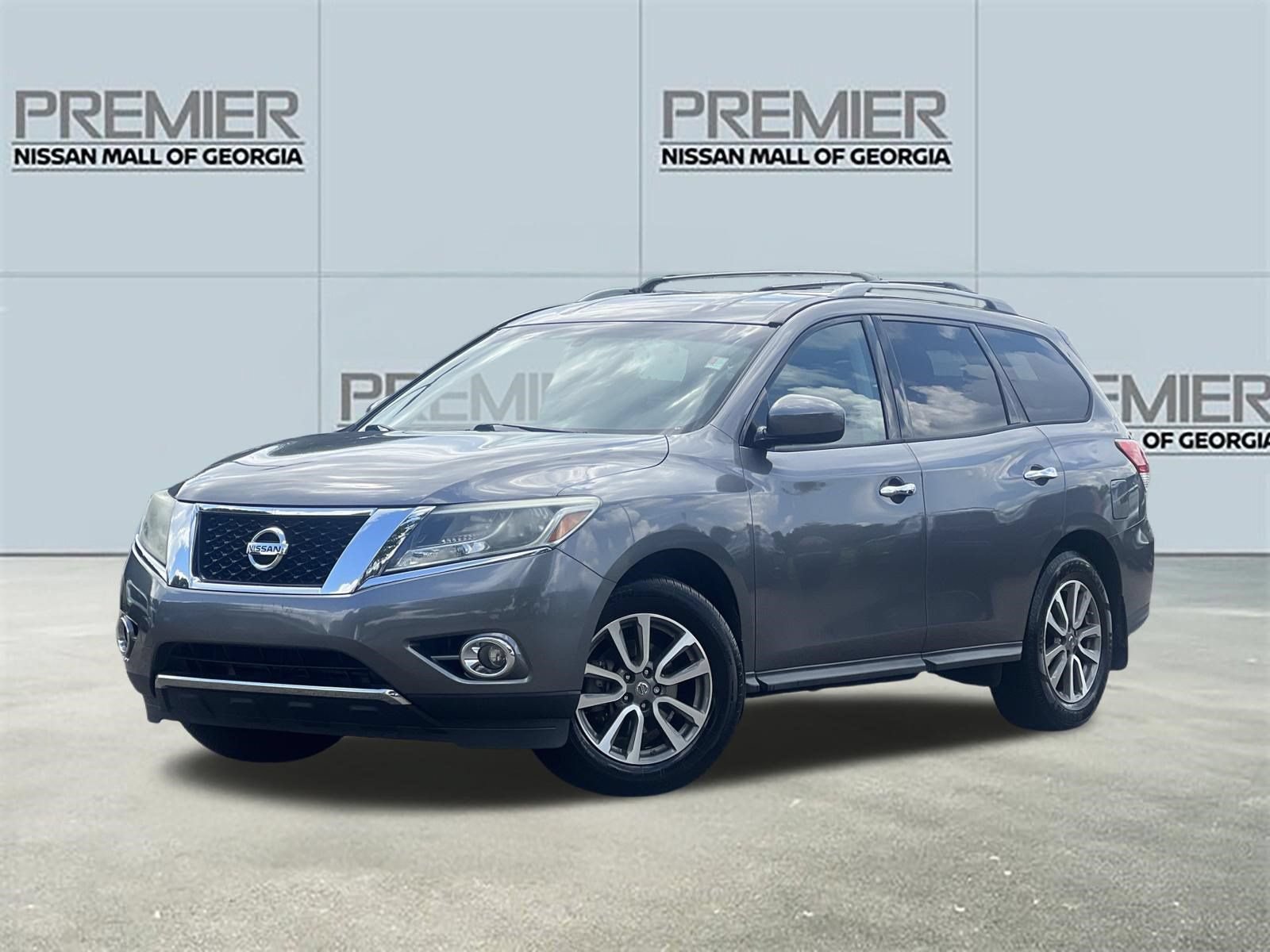 Used 2016 Nissan Pathfinder SV