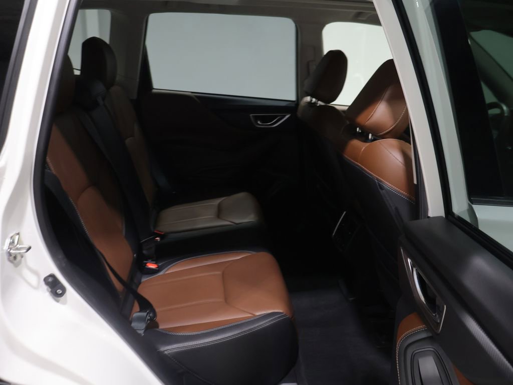 Used 2022 Subaru Forester Touring AWD/4WD image 6