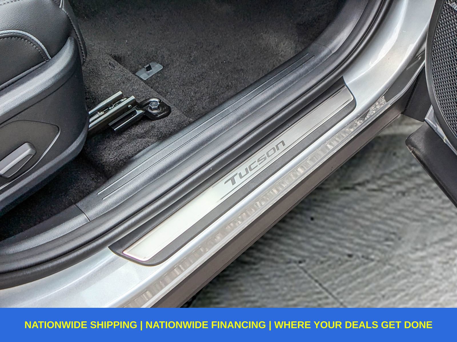 New 2025 Hyundai Tucson Limited image 16