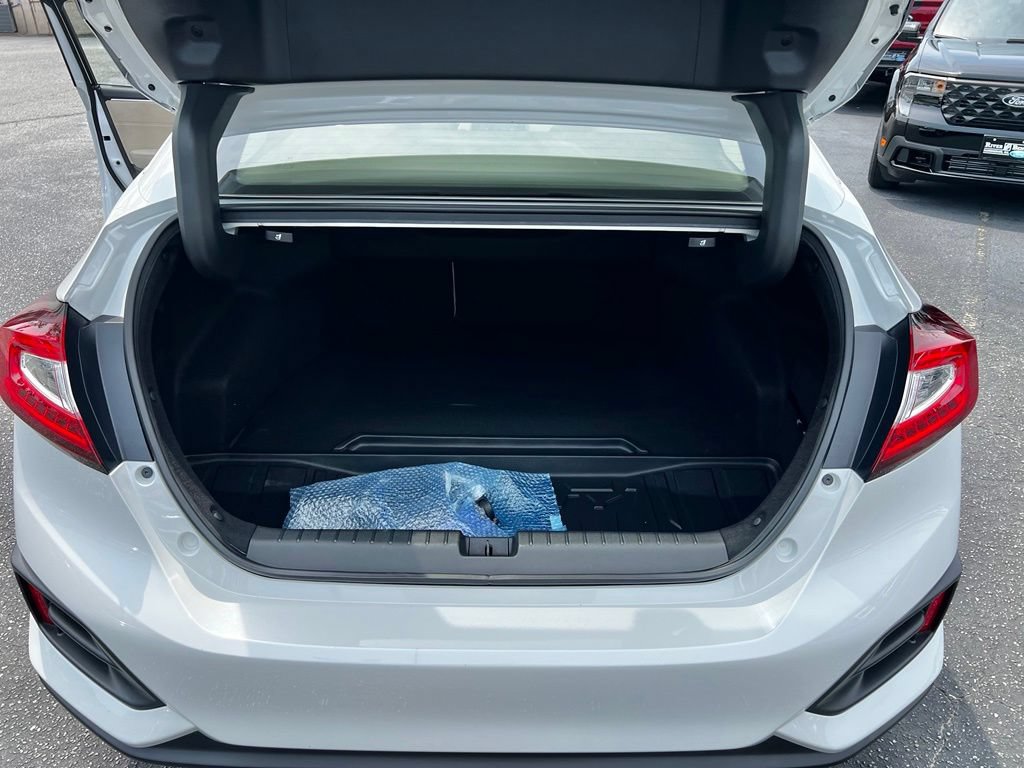 Used 2021 Honda Clarity Touring image 6
