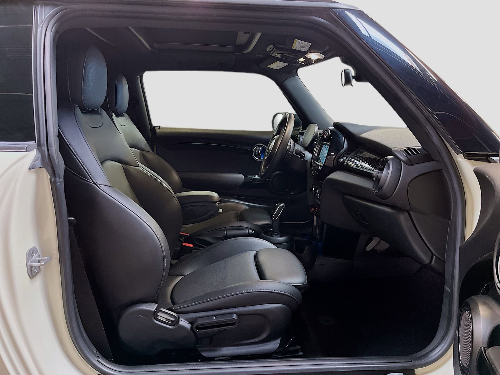 Used 2021 MINI Cooper S w/ 6.5" Touchscreen Package image 28