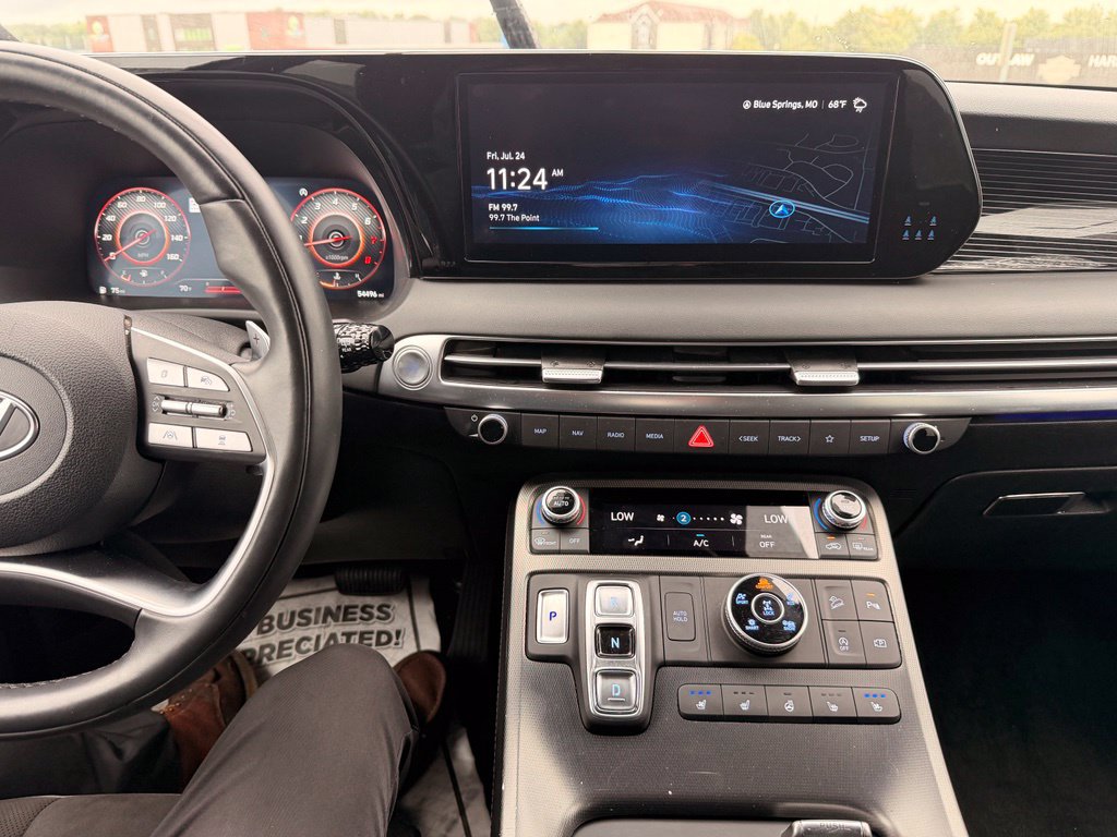 Used 2024 Hyundai Palisade Calligraphy AWD/4WD image 3