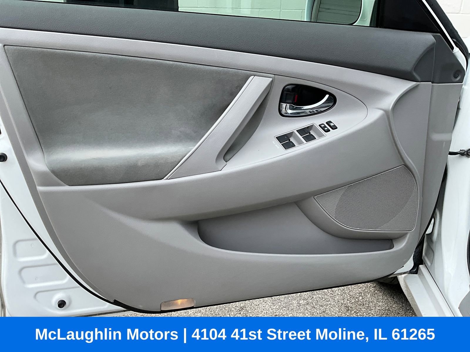 Used 2010 Toyota Camry Hybrid FWD image 21