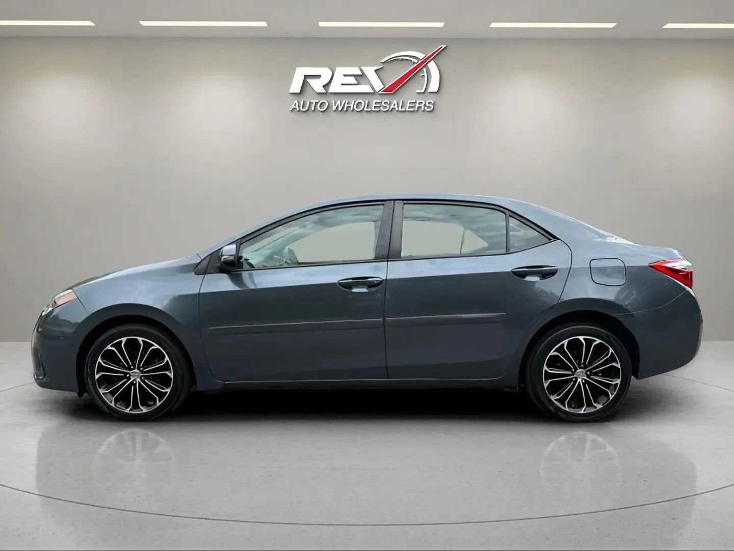 Used 2015 Toyota Corolla S Premium image 36