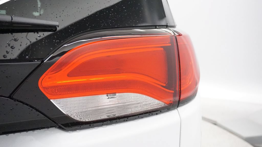New 2026 Chrysler Voyager LX FWD image 19