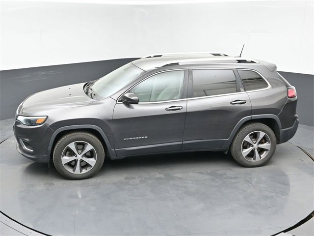 Used 2019 Jeep Cherokee Limited image 1