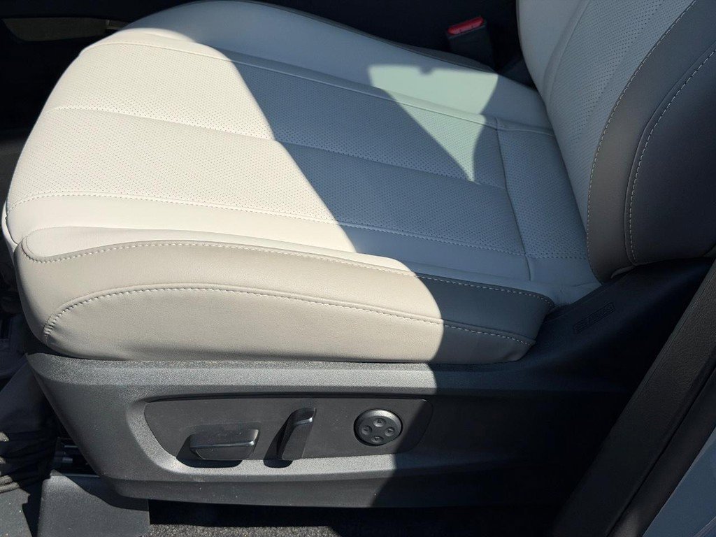 New 2026 INFINITI QX60 Luxe w/ Cargo Package image 18