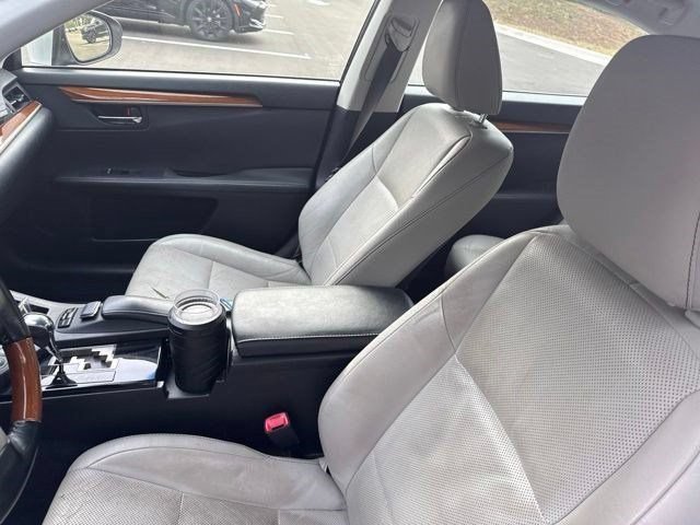 Used 2013 Lexus ES 300h w/ Luxury Pkg FWD image 11