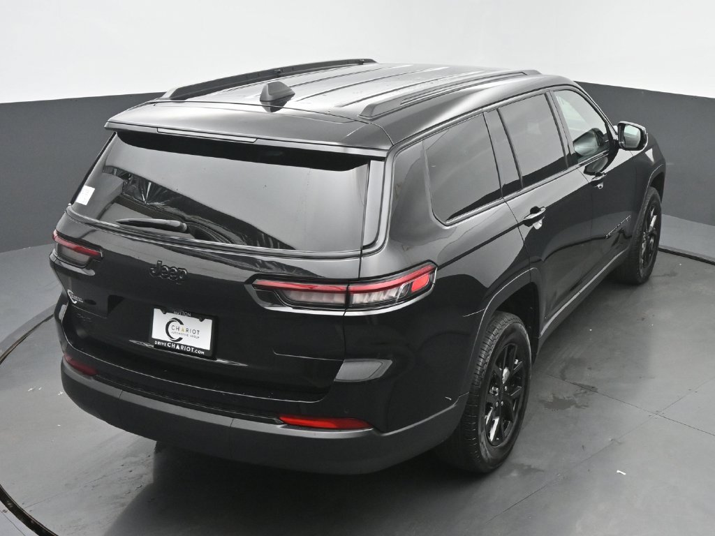 Used 2025 Jeep Grand Cherokee L Altitude AWD/4WD image 42