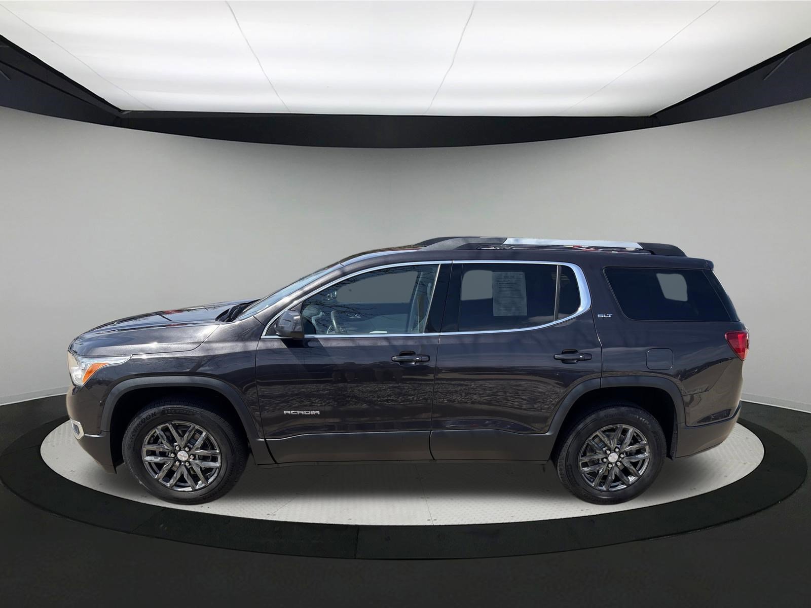 Used 2018 GMC Acadia SLT image 4