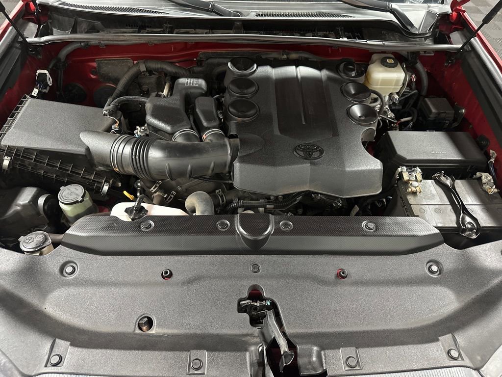 Used 2021 Toyota 4Runner TRD Off-Road image 38