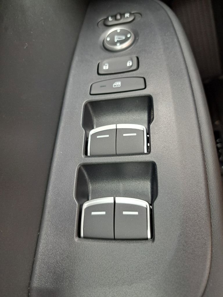 Certified 2026 Acura ADX FWD image 15