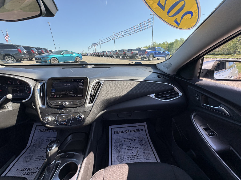 Used 2020 Chevrolet Malibu RS image 23