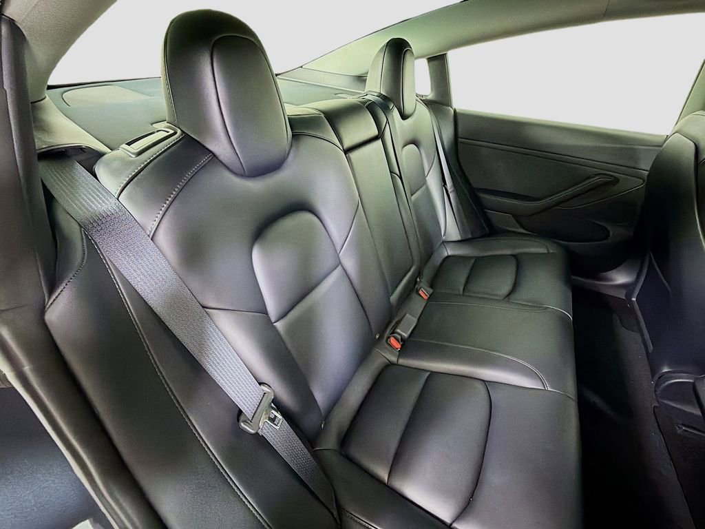 Used 2022 Tesla Model 3 image 30