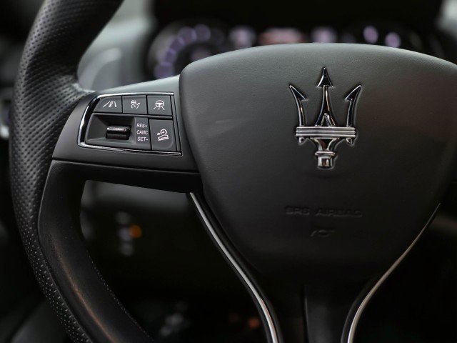 Used 2022 Maserati Levante GT AWD/4WD image 20