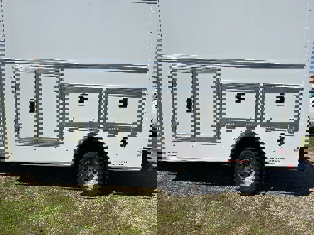 New 2026 Chevrolet Express 3500 w/ Power Convenience Package image 4