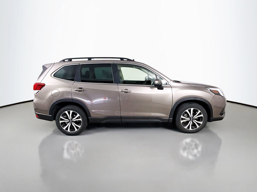 Used 2023 Subaru Forester Limited AWD/4WD image 9