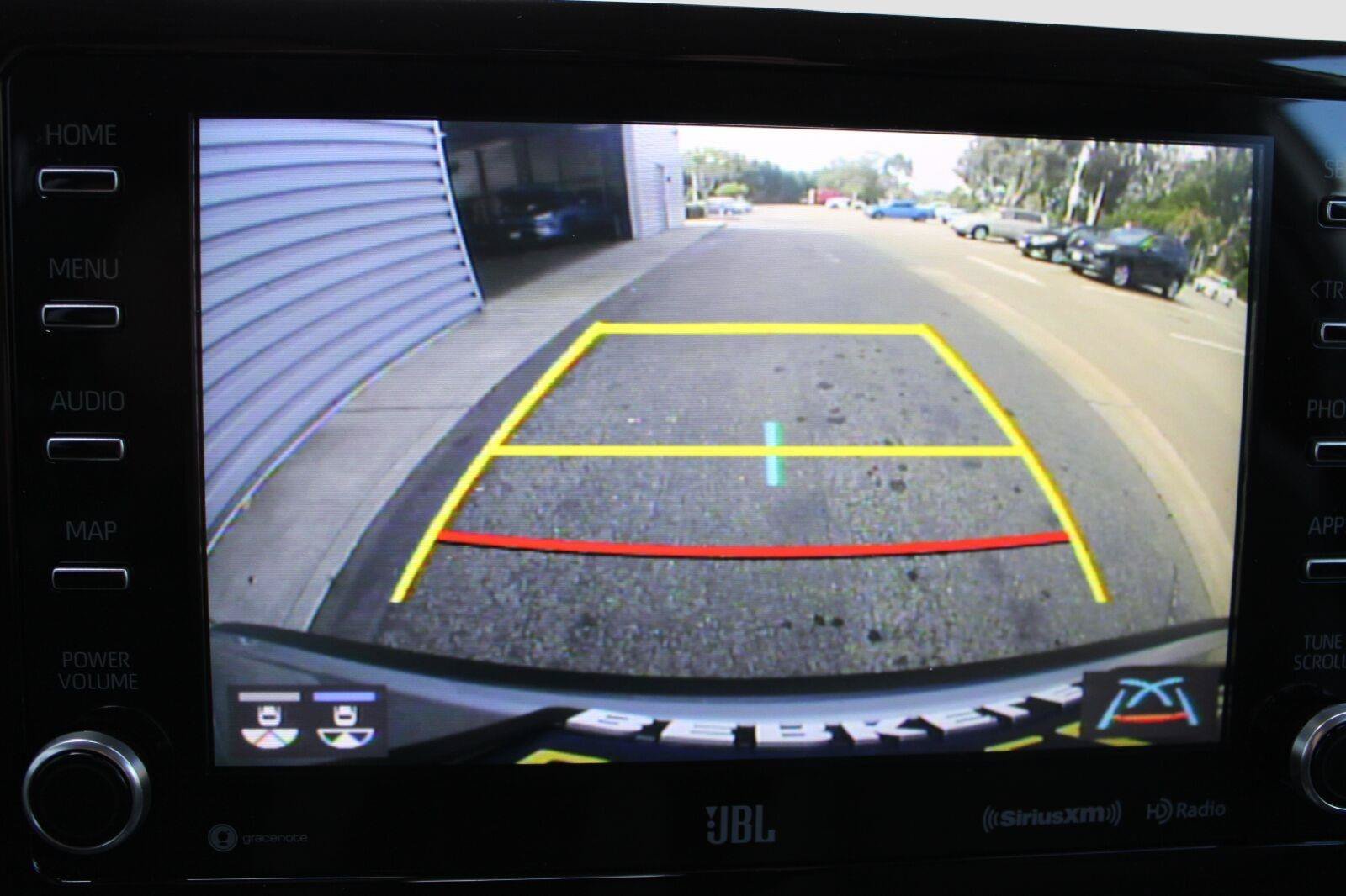 Used 2022 Toyota Corolla Cross XLE w/ Convenience Package FWD image 20