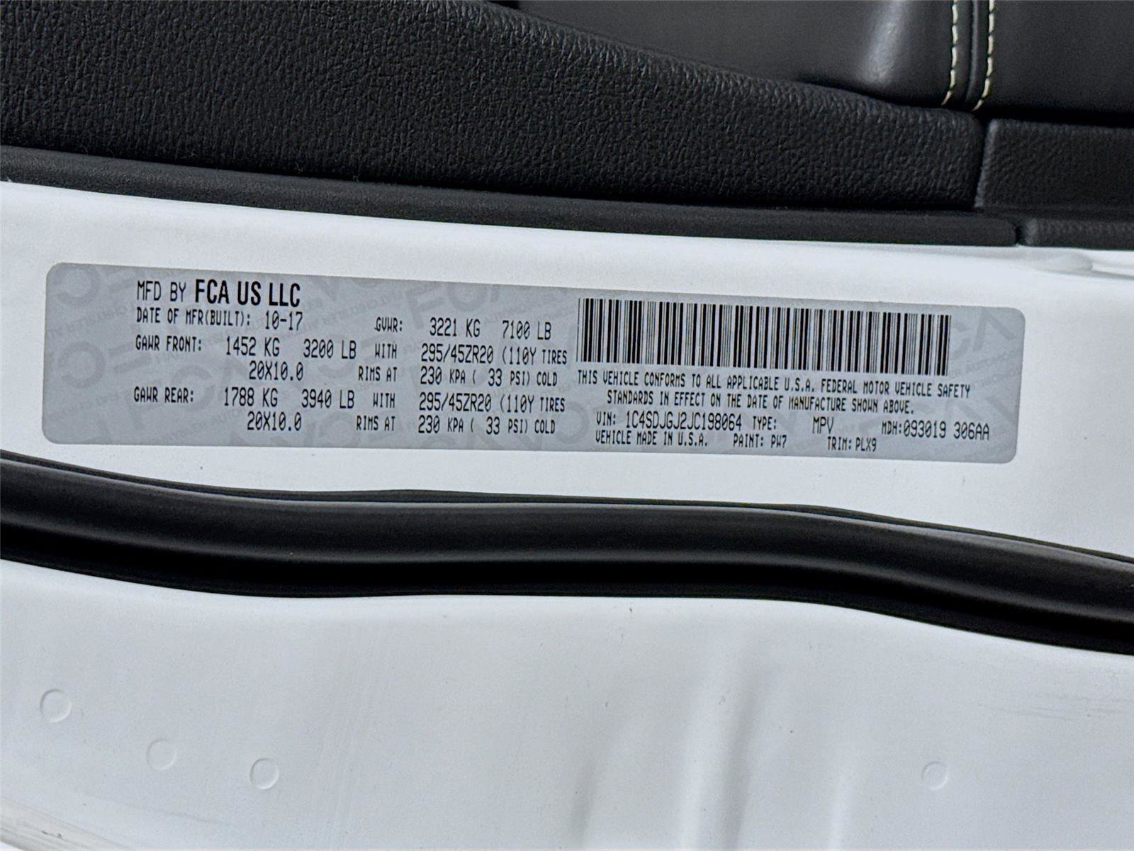 Used 2018 Dodge Durango SRT w/ Cargo Plus Group image 25