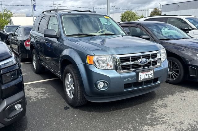 Used 2012 Ford Escape XLT FWD image 2