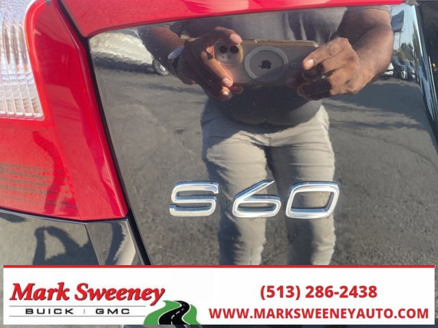 Used 2017 Volvo S60 T5 Inscription Platinum w/ Climate Package image 9