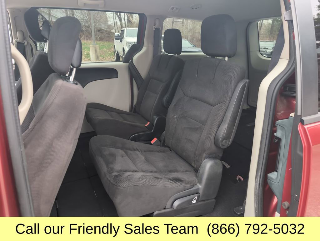 Used 2014 Dodge Grand Caravan SXT w/ Rear Park Assist Package image 24