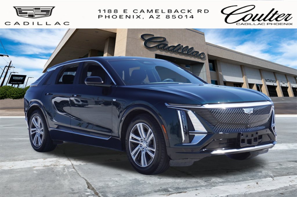 Certified 2024 Cadillac Lyriq Tech w/ Driver Assist Package RWD image 4