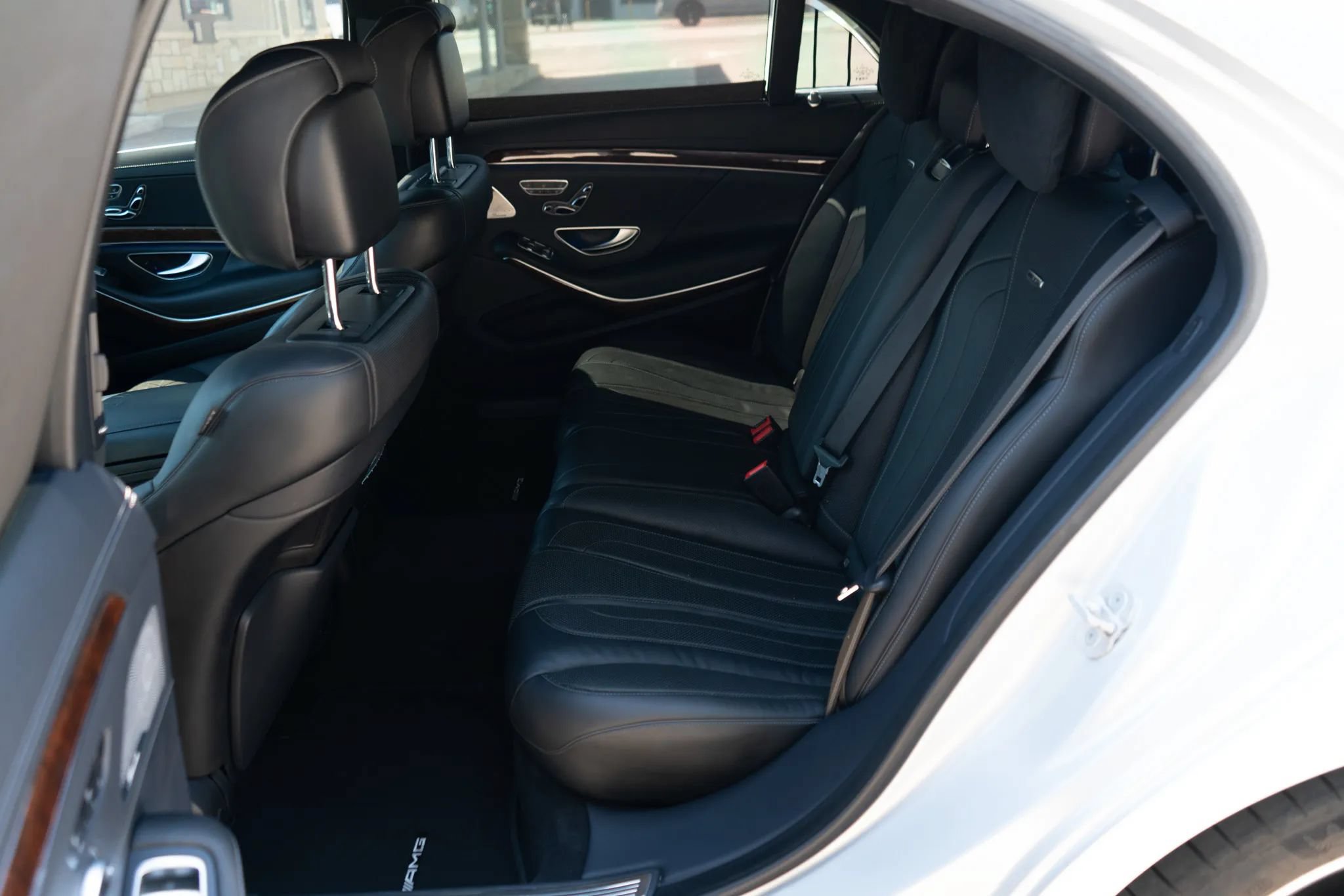 Used 2014 Mercedes-Benz S 63 AMG 4MATIC Sedan image 17